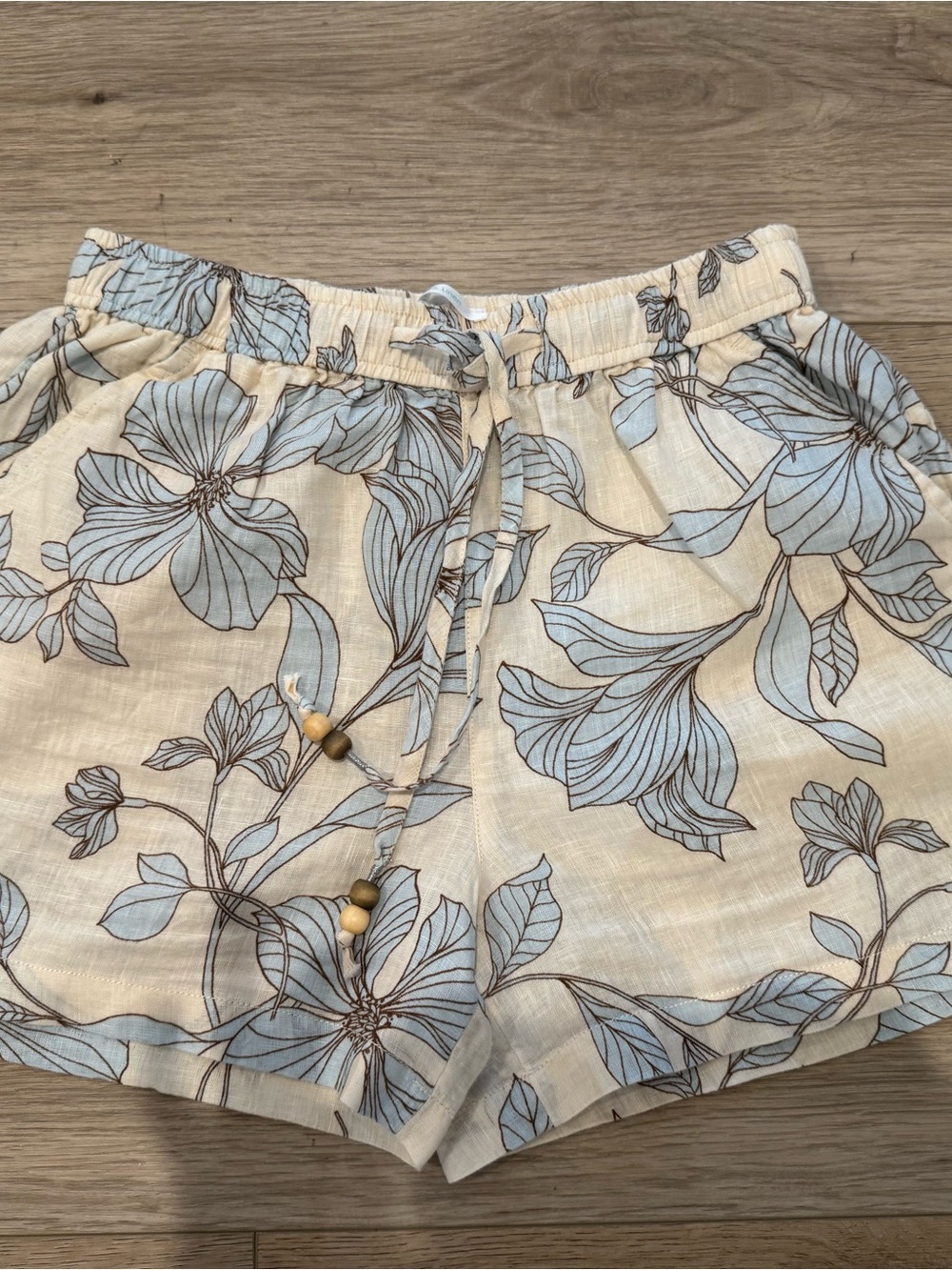 Cynthia Rowley Womens 100% Linen Floral Leaf Print Shorts Size Small Pockets
